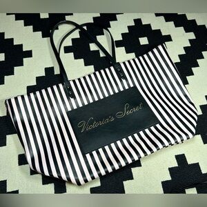 VICTORIA’S SECRET, stripy tote!!
